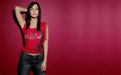 Natalie Imbruglia Hd Wallpaper Background Image X Hot Sex Picture