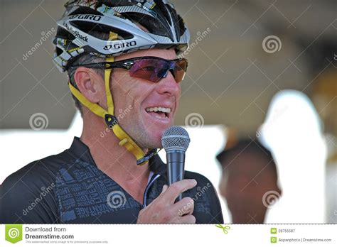 2021 giro d'italia live stream: Lance Armstrong All'evento 2012 Di Livestrong Fotografia ...