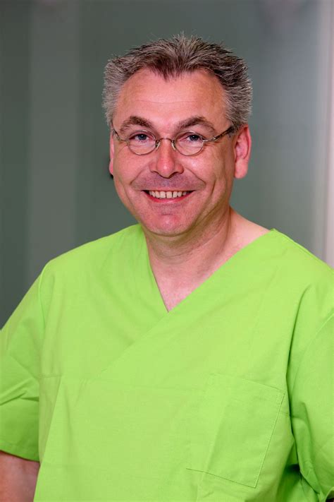 Dr Christian Blum Oralchirurgie