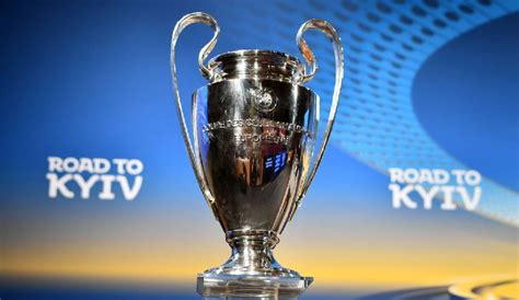 El tremendo enfado de mourinho con sus jugadores tras la derrota en amberes. La Champions y la Europa League tendrán cinco cambios esta ...