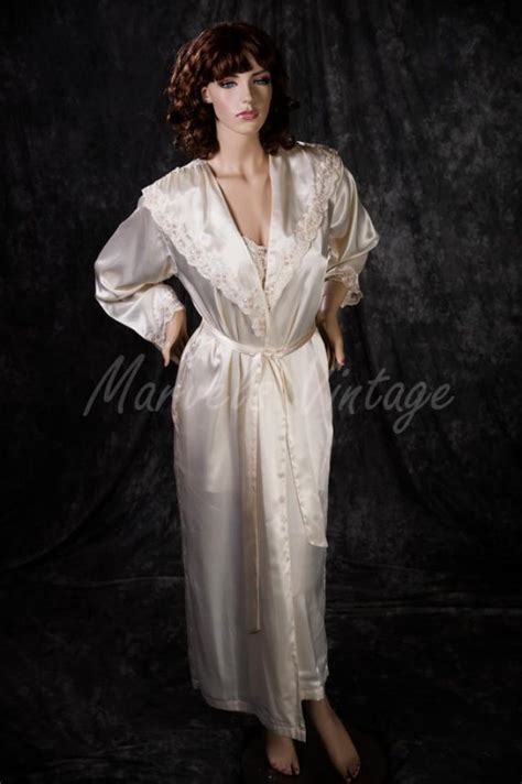 Vintage Ivory Victoria S Secret Lingerie White Satin Robe And Nightgown Set Size Small Bridal