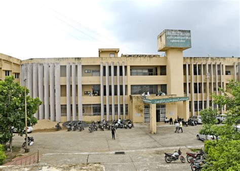 Government Unani Medical College Allahabad Admission Fee Structure