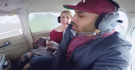 Man Proposes To Girlfriend On Romantic Plane Ride Immediately Throws Up Huffpost