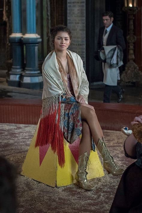 Photos met gala met gala 2018 greatest showman greatestshowman🎩 the greatest showman zendaya zendaya. My Little Zendayachka | The greatest showman, Greatful ...