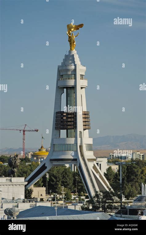 Monumento A La Neutralidad Turkmenist N Fotograf As E Im Genes De Alta