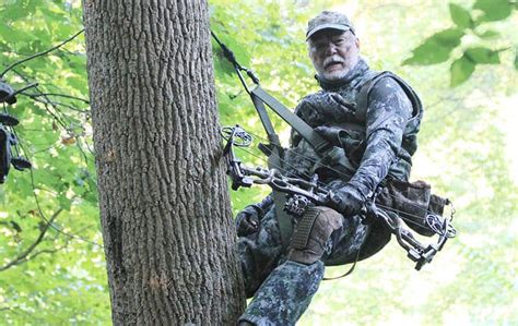 Lightweight Treestand Alternative Has Advantages Midwest Outdoors