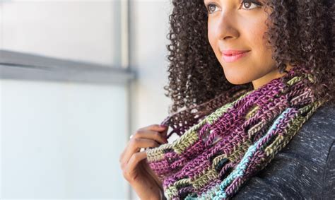 Easy Scarves And Cowls To Keep Your Neck Cozy Craftsy