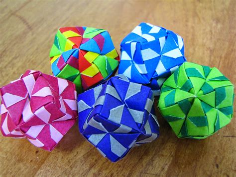 Origami Ball Easy Arts And Crafts Ideas