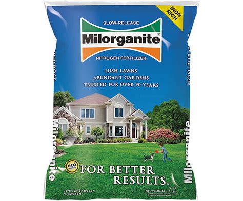 Pet safe lawn fertilizer from water n' play™ is a lawn fertilizer that dissolves quickly into the roots upon watering. 10 Pet Safe Organic Fertilizers For the Perfect Golf ...