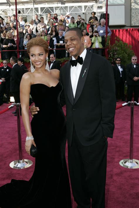 The best gifs are on giphy. Beyonce and Jay Z: Romance on the Red Carpet - Oscars 2015 Photos | 87th Academy Awards
