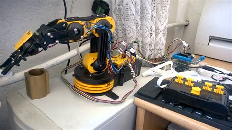 Raspberry Pi Robotic Arm