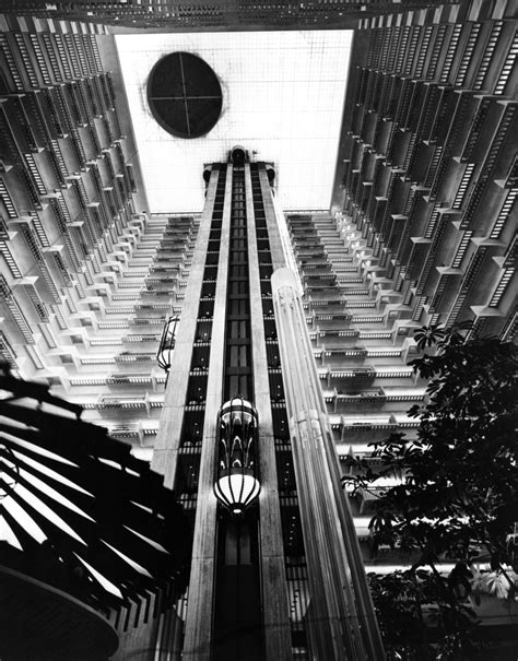 How The American Atrium Hotel Became A Global Icon Bloomberg Atrium