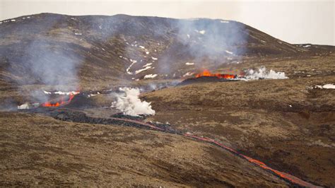 Angst Vor Vulkanausbruch Nach Erdbeben Grindavik In Island Evakuiert