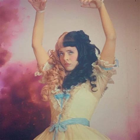 Melanie Martinez Show And Tell Wallpapers Wallpaper Cave