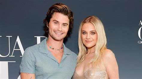 Chase Stokes Had Perfect Reply When Kelsea Ballerini Slid Into Dms