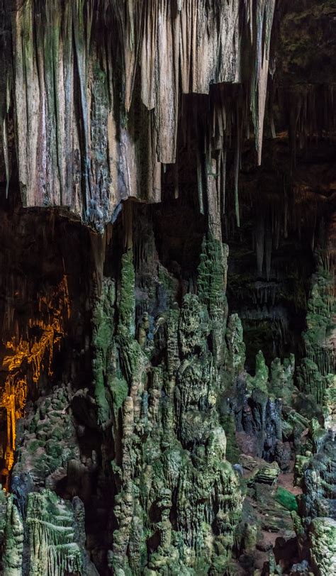 Stalactites Vs Stalagmites What Is The Difference World Of Caves