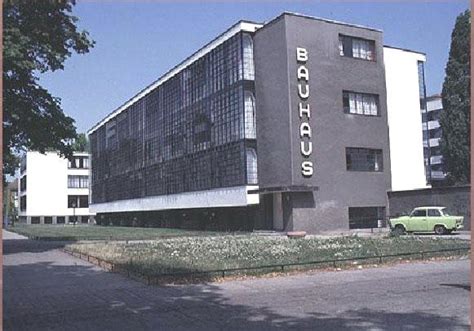 Walter Gropius Edificio Del Bauhaus Dessau 1925 Infobuild
