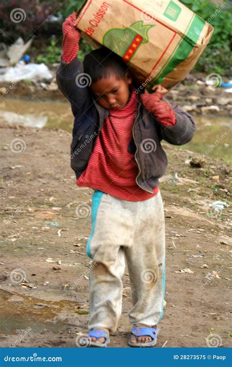 Carrying Heavy Load Editorial Image Image 28273575