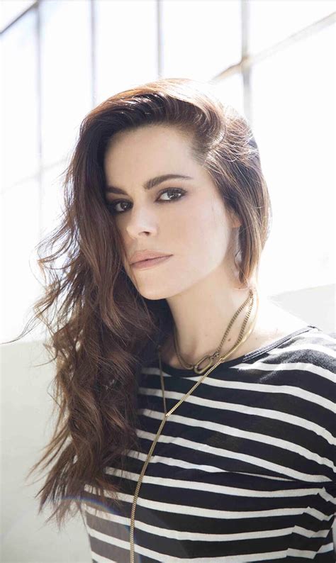 Emily Hampshire Pictures Images