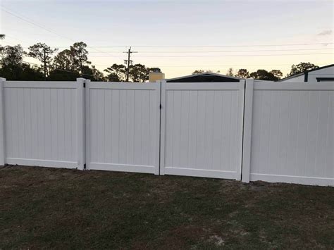 Choosing The Right Vinyl Gate For Your Yard Superior Fence And Rail Inc
