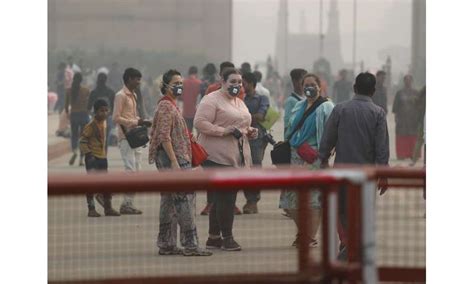 Indias Capital Restricts Cars As People Choke In Dirty Air