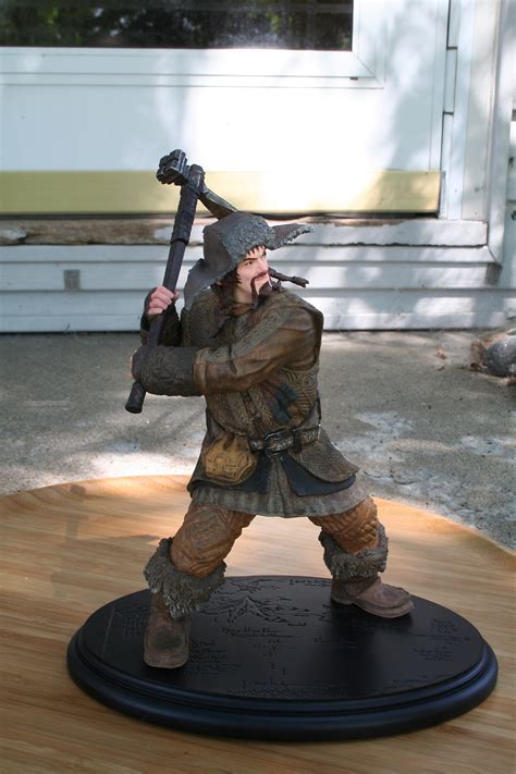 Collecting The Precious Weta Workshops Bofur The Dwarf Statue Review