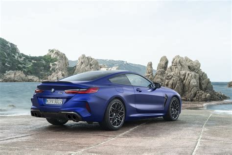 This vehicle is priced within 6% of the average price for a 2020 bmw m8 in the united states. BMW M8 CSL (2022) : un moteur hybride de 700 ch ? - Photo ...
