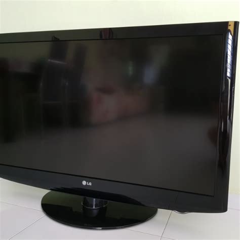 Lg 42 Inch Lcd Tv Home Appliances Tvs And Entertainment Systems On