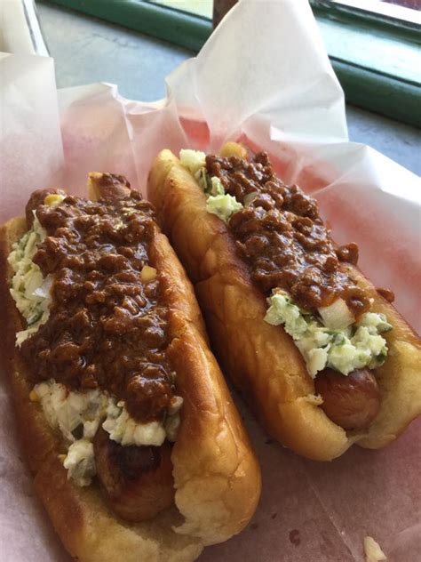 Carolina Style Beer Chili Hot Dogs Nc Beer Month Nik Snacks