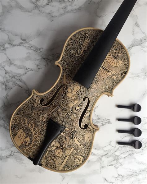 Artista Cria Violinos Personalizados Com Desenhos Mais Que Criativos