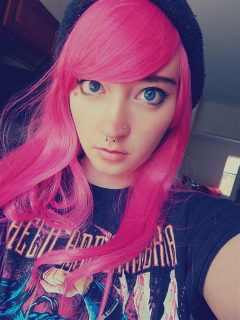 Check out the best ideas in 2020. girls with colored hair on Tumblr