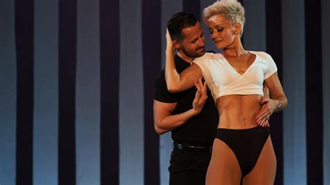The Real Dirty Dancing Jessica Rowe Flaunts Abs Photo