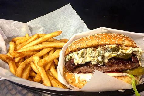 Come for the burgers, stay for the tweets. The best burger and fries in every state | lovefood.com