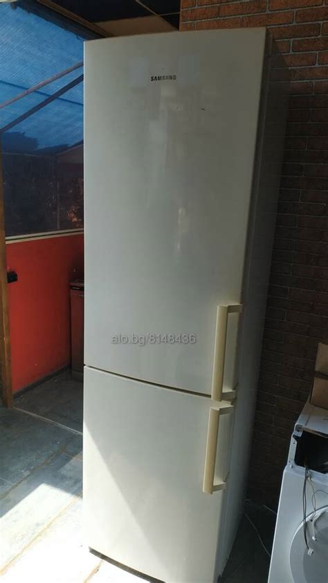 Хладилник с фризер Samsung Хладилник Samsung Бял Хладилници Фризери