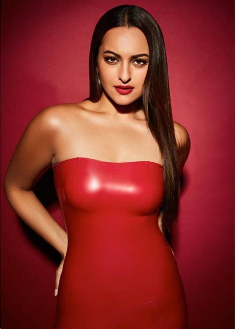 Slay Or Nay Sonakshi Sinha In An Inr 41600 Dead Lotus Couture Red