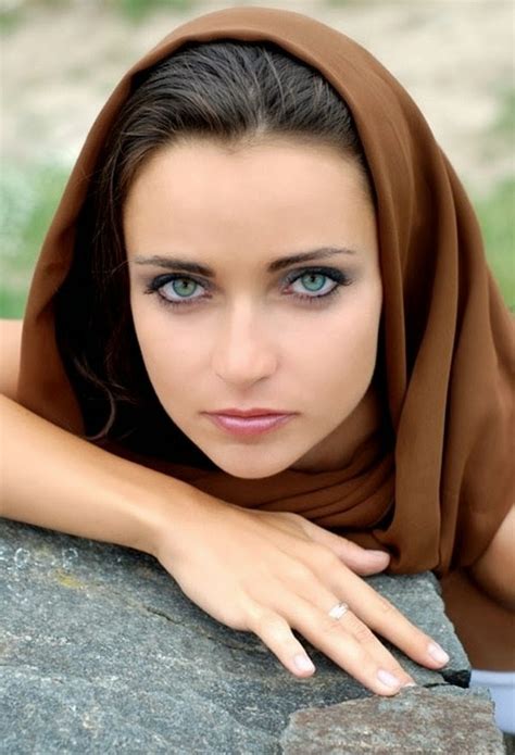 Web Idea 40 Top 10 Most Beautiful Eyes Collection