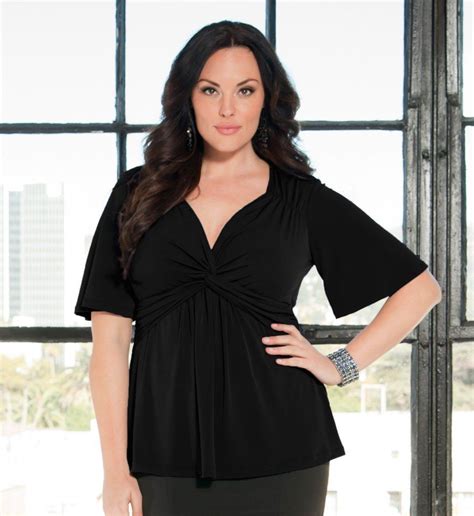 Kiyonna Clothing Plus Size Abby Twist Front Top Plus Size Outfits