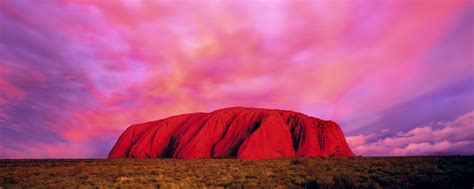 What Gives Uluru Its Red Colour