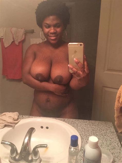 Nice Ebony Milf Tits Shesfreaky