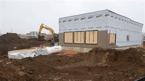 Opening of new Marshfield Pizza Hut restaurant delayed again
