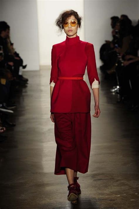 Fall 2014 Trend Red Hot Slideshow 2014 Trends Fashion Images Wwd Fall 2014 Catwalk Ready
