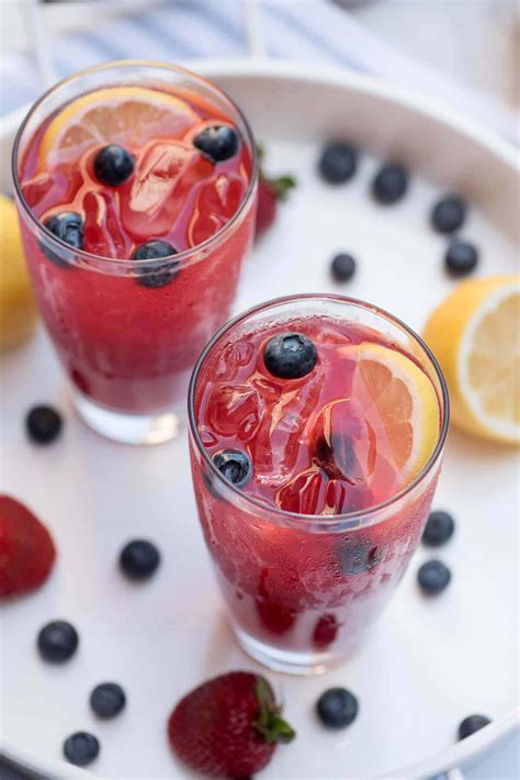 Summer Berry Lemonade Valeries Kitchen
