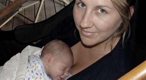 She Breastfeeds Her Year Old Son At A Family Dinner But Her Sister Asks Her To Stop So As Not