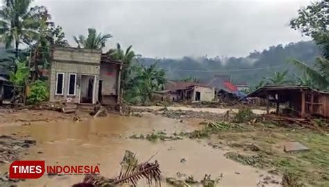 Kondisi Terkini Banjir Bandang Malang Selatan Rumah Warga Porak