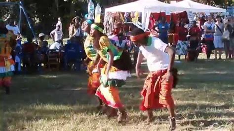 Traditional Kenyan Dance At The Mwanza Craft Fair Youtube