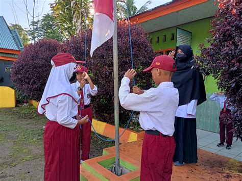 Susunan Bendera Di Sekolah Contoh Susunan Acara Upacara Bendera My