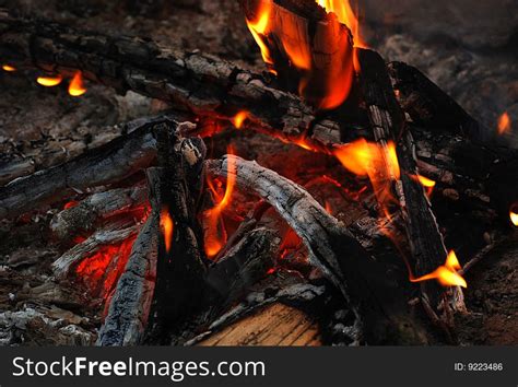 Campfire Embers Free Stock Images And Photos 9223486