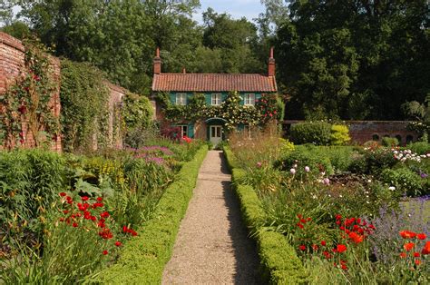 Hoveton Hall Gardens Historic Houses Tour English Country Gardeners