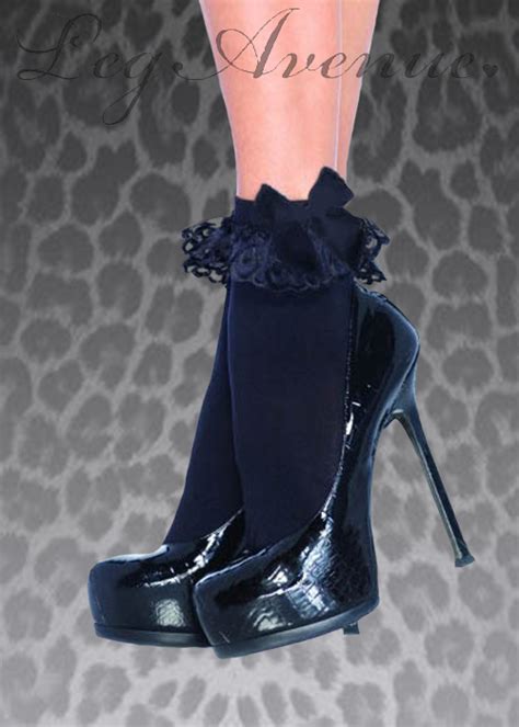 Ladies Black Ruffled Ankle Socks With Black Bows