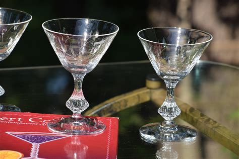 Vintage Etched Liquor Cordials Glasses Set Of 4 After Dinner Drink 4 Oz Etched Small